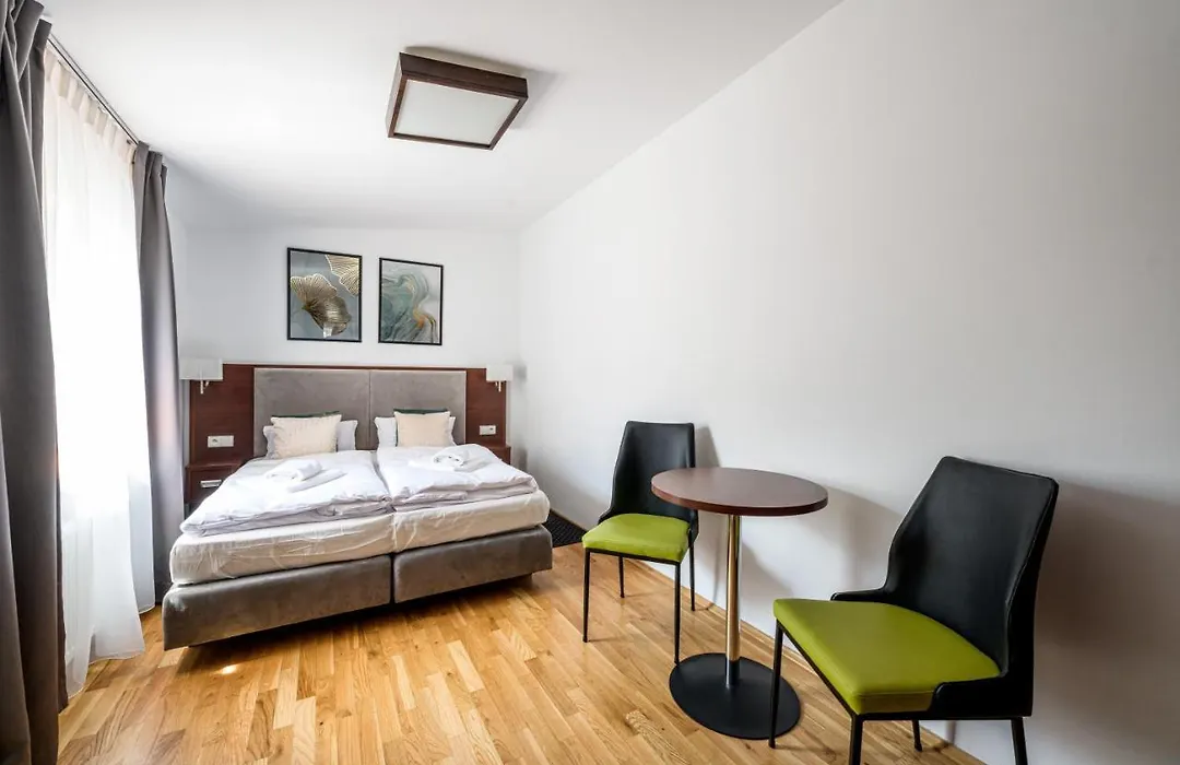 On/Set Aparthotel-1