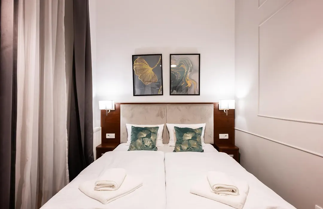 On/Set Aparthotel-1